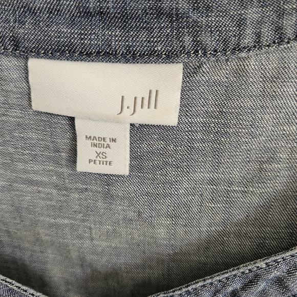 J. Jill chambray sleeveless top - Picture 3 of 3